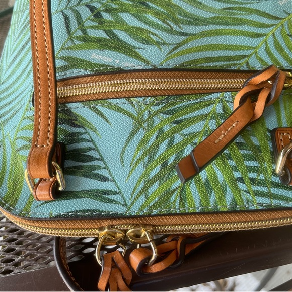 Dooney &Bourke CrossBody coated cotton print - Picture 4 of 10